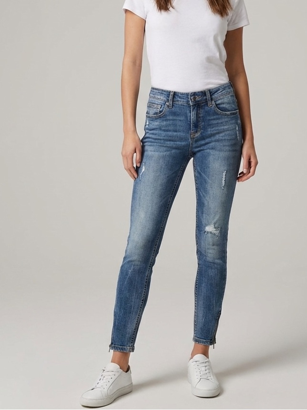 Zara Z1975 Denim Skinny Ripped Blue Jeans Mid Rise Cropped with ankle zips